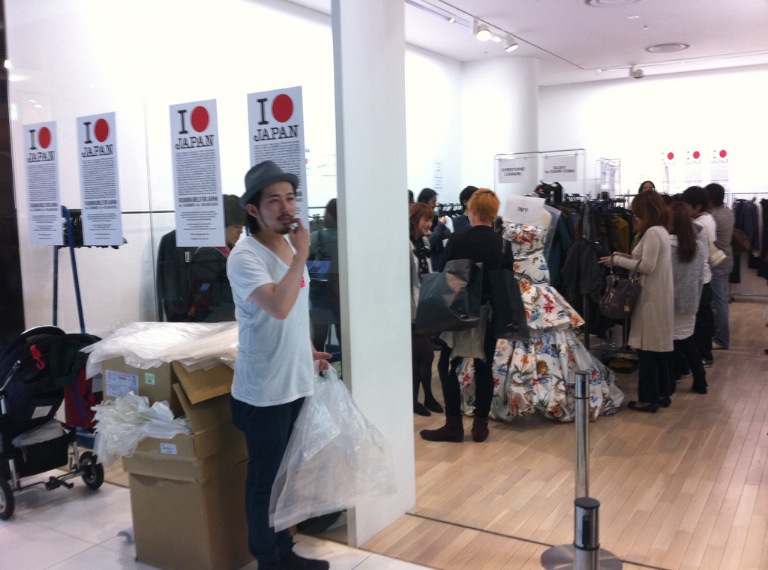 What to Expect from New York Designer Sample Sales The New School Free Press