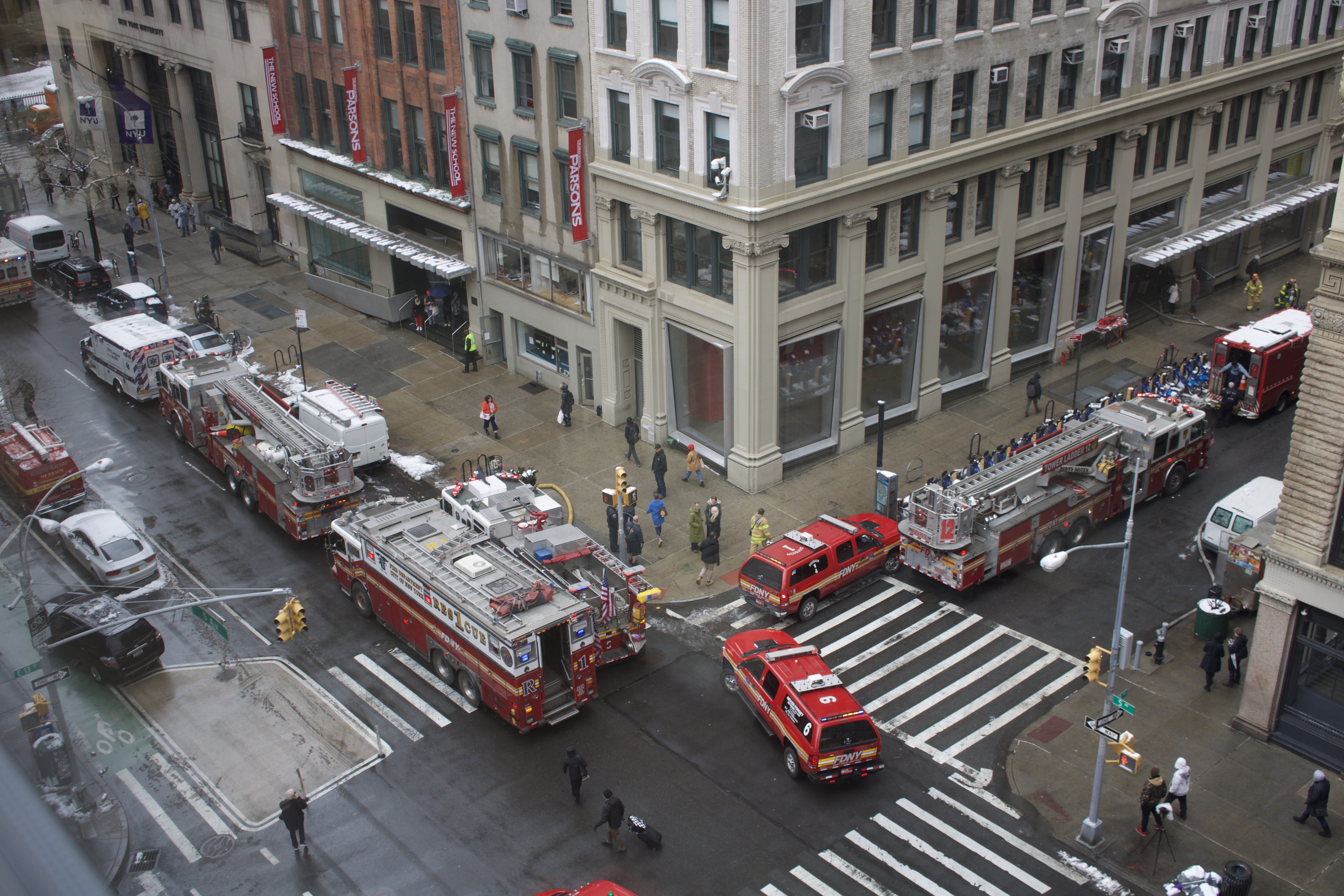 Smoke Fills 13th Street Building, Cancelling Classes