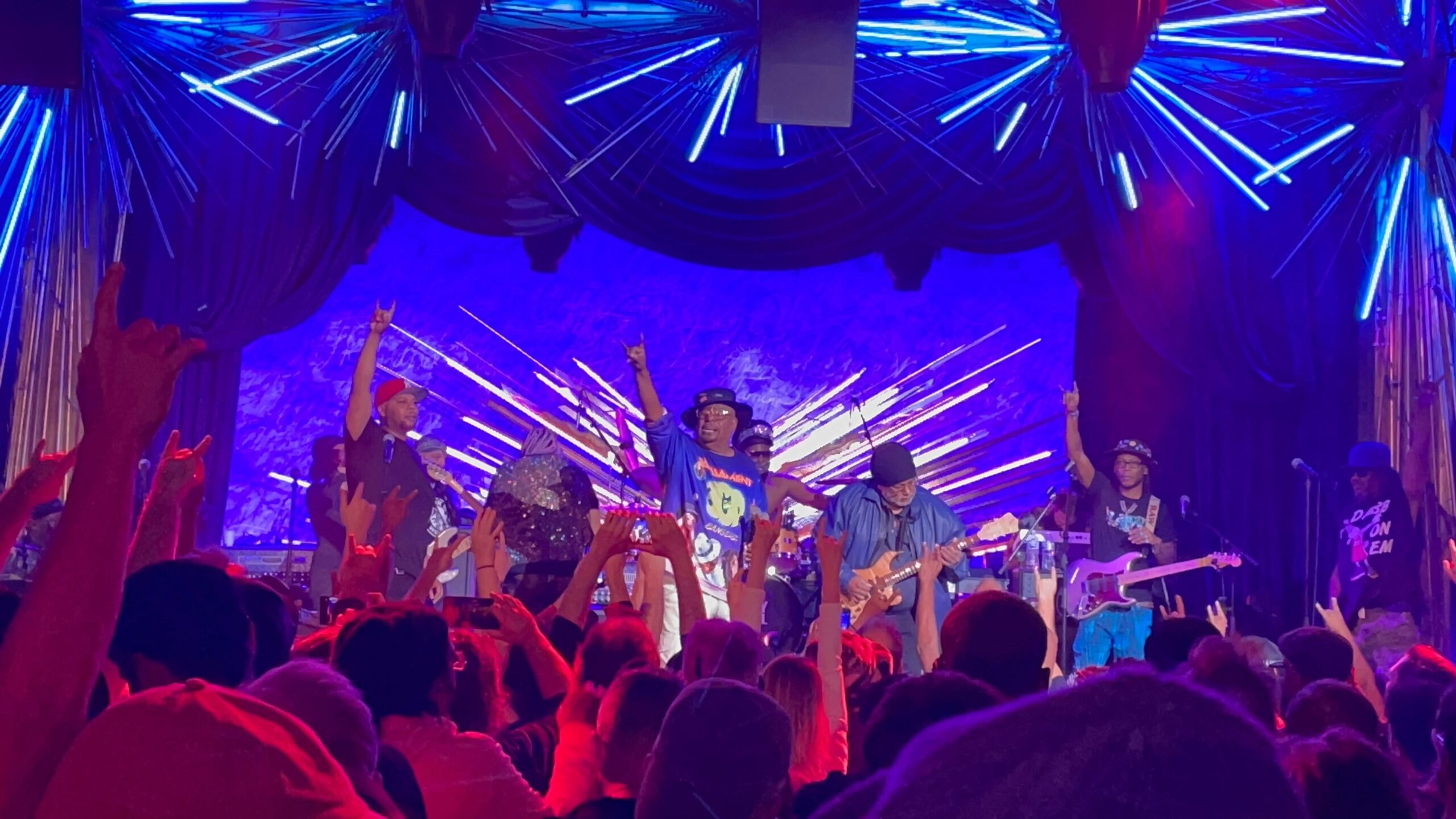 George Clinton & Parliament-Funkadelic Tear the Roof off Sony Hall
