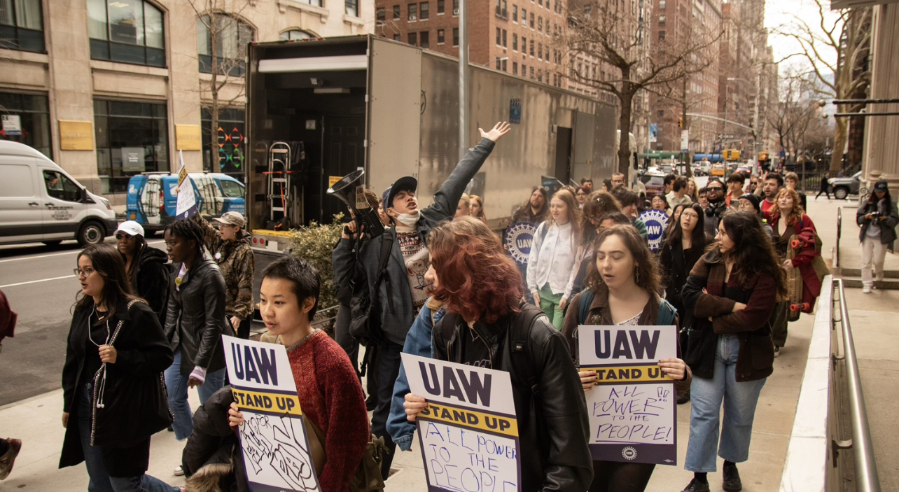 SENS-UAW strike: union members cease work; begin picketing The New School