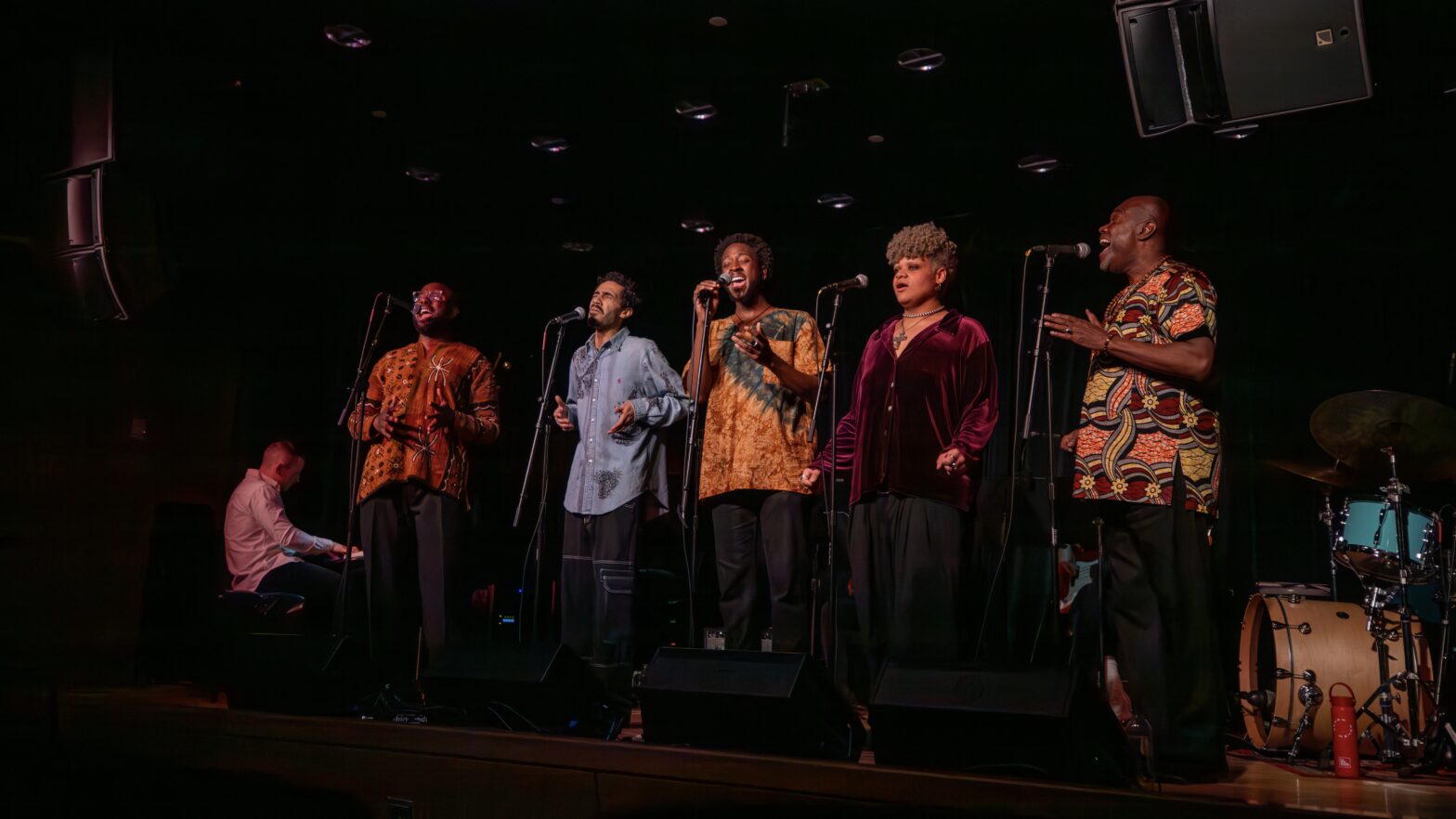 Dwight Thomas, Jordan Smith, Donnie T. Smith, Dakota Mack, and Professor Marlon Saunders perform at Music of Our Souls to end Black History Month.