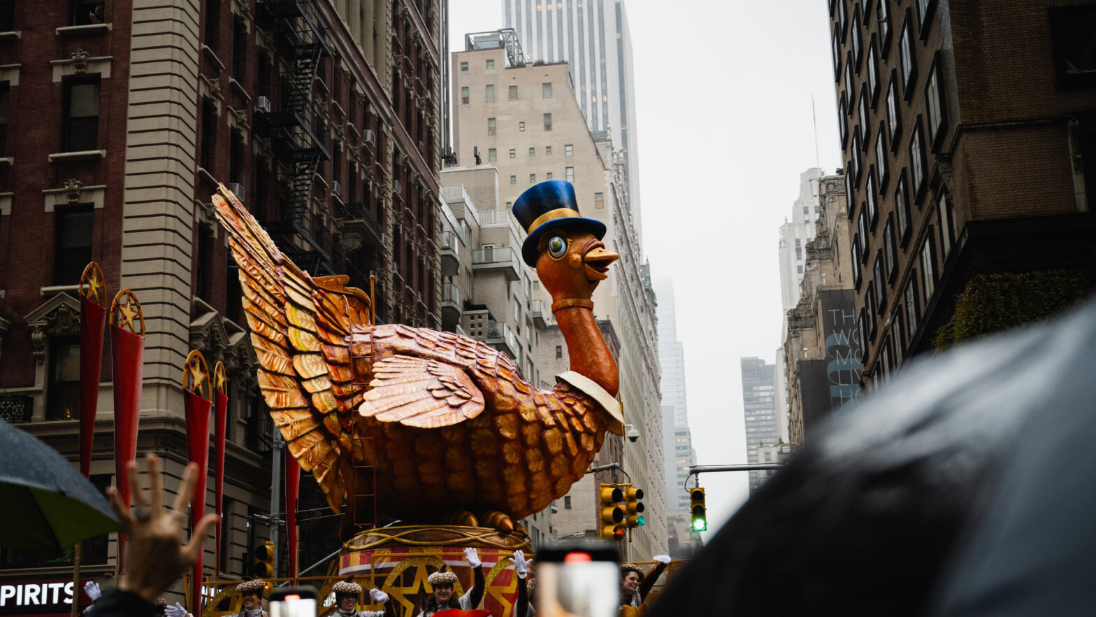 New Yorkers brave the rain for the annual Macy’s Thanksgiving Day Parade